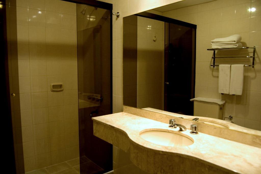 Hotel Bristol Asuncion Rum bild